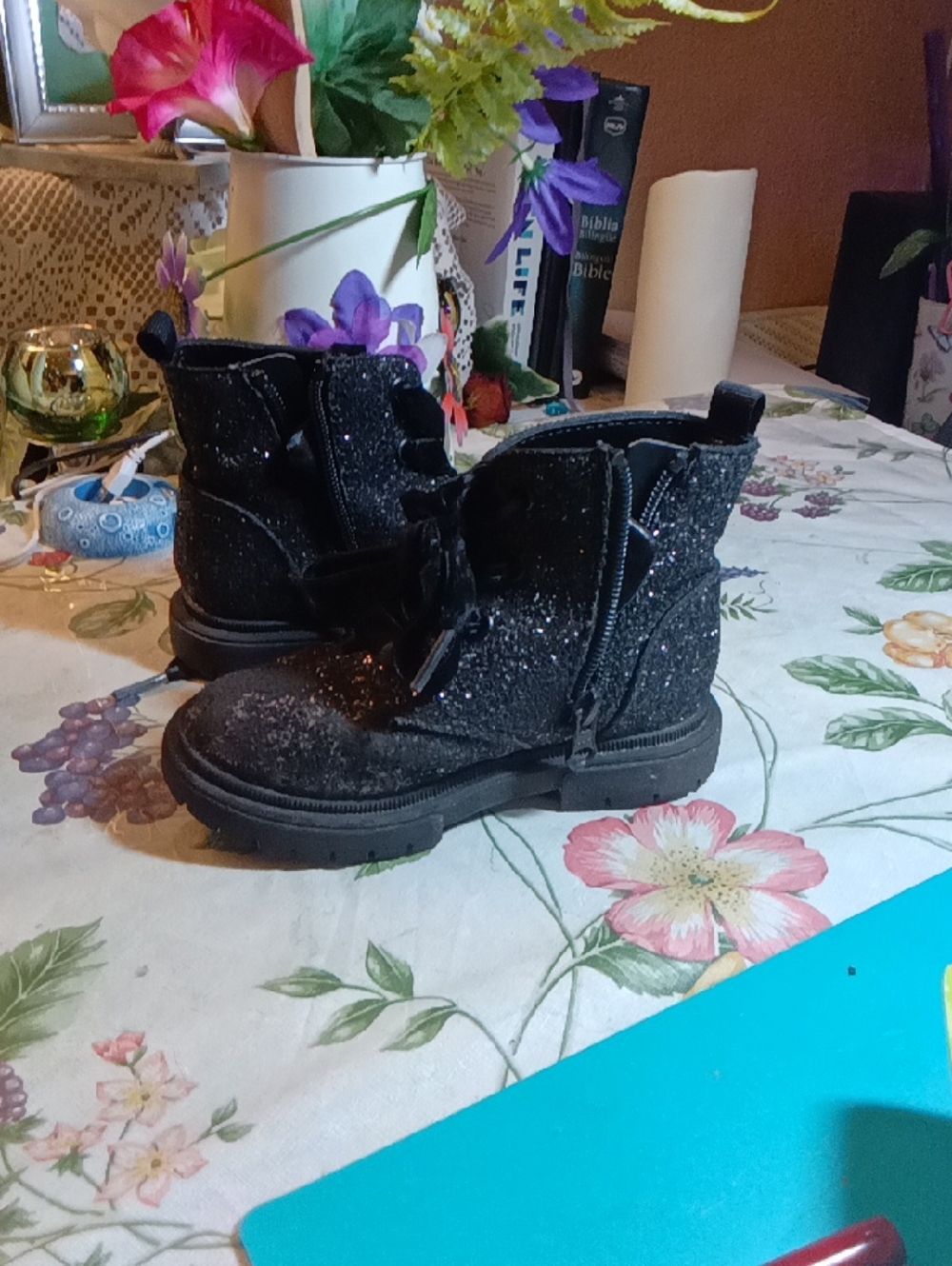 Cat & Jack Black Glitter Bow Combat Boots - Kids